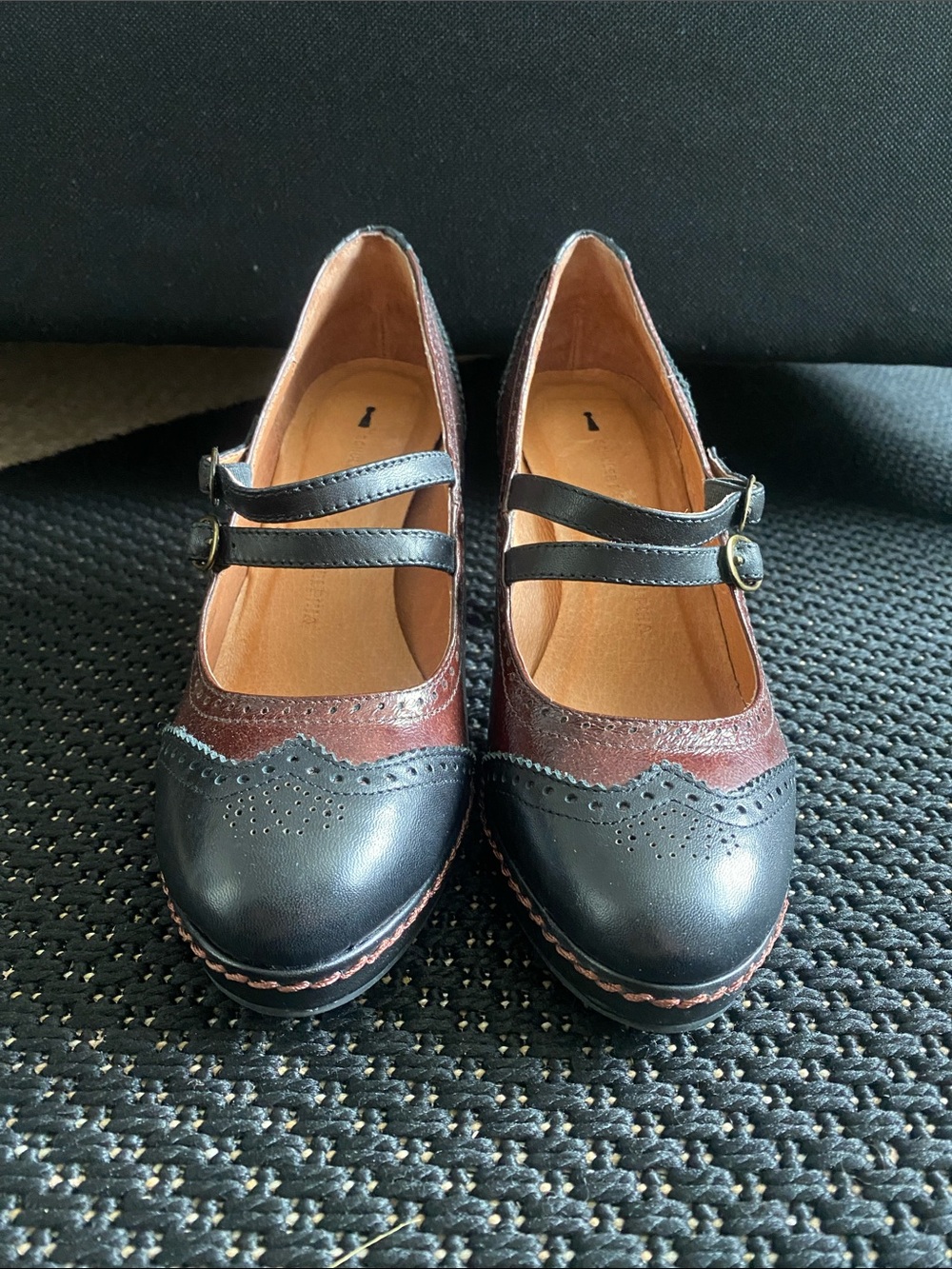 Schuler and Sons Two-Tone Black and Brown Mary Jane heels